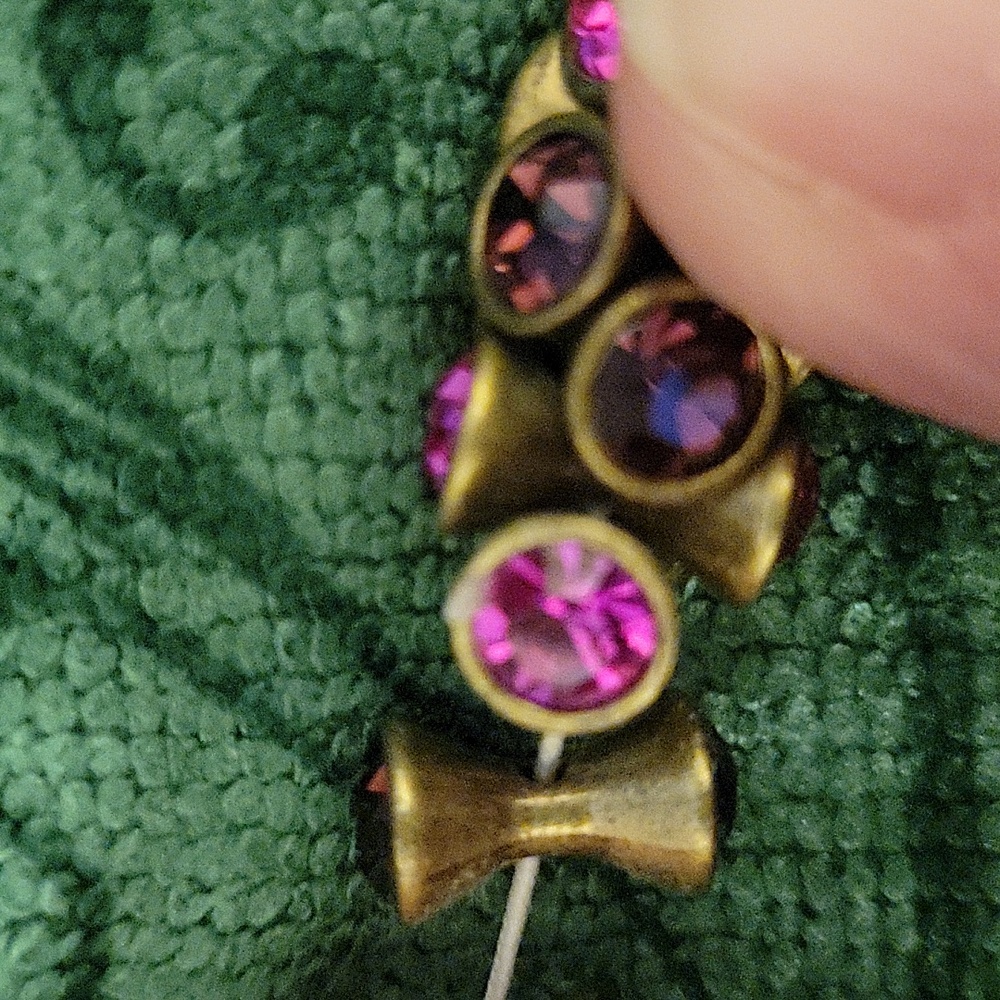 Pink purple faceted stones set in antique gold stretch quality bracelet Like New - Picture 5 of 5